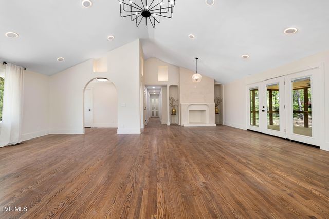 2108 Tallwood Drive, Kingsport, TN 37660