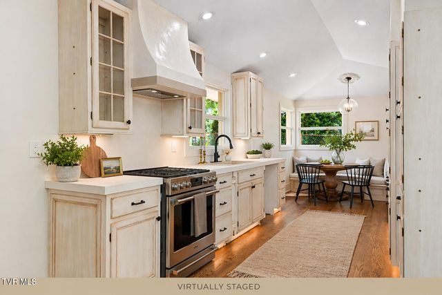 2108 Tallwood Drive, Kingsport, TN 37660