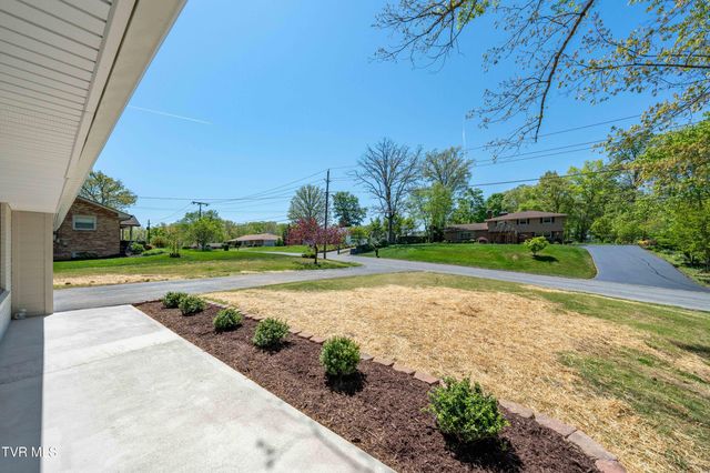 2108 Tallwood Drive, Kingsport, TN 37660