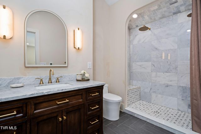 2108 Tallwood Drive, Kingsport, TN 37660