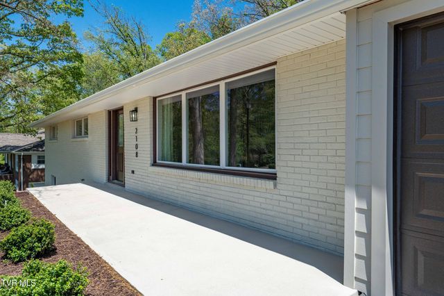 2108 Tallwood Drive, Kingsport, TN 37660