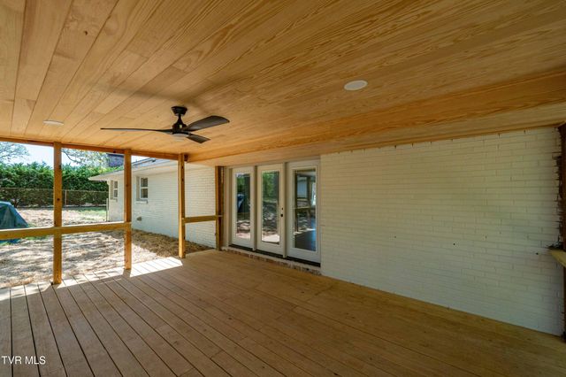 2108 Tallwood Drive, Kingsport, TN 37660