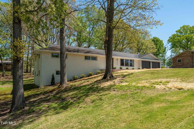 2108 Tallwood Drive, Kingsport, TN 37660