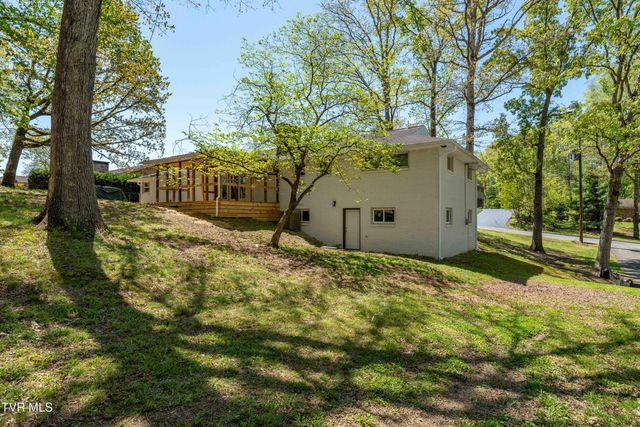 2108 Tallwood Drive, Kingsport, TN 37660