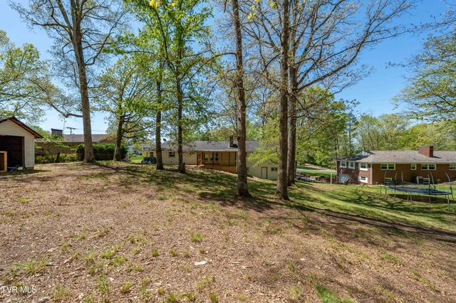 2108 Tallwood Drive, Kingsport, TN 37660