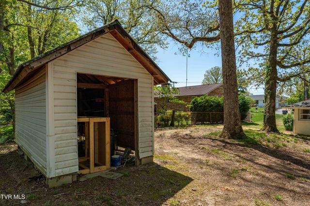 2108 Tallwood Drive, Kingsport, TN 37660