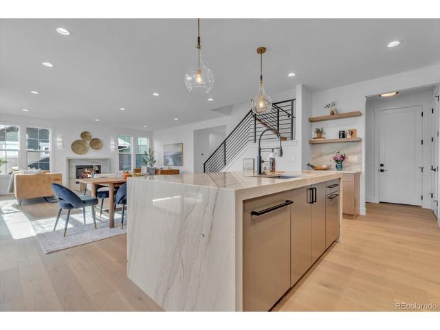 942 Sunflower St, Louisville, CO 80027