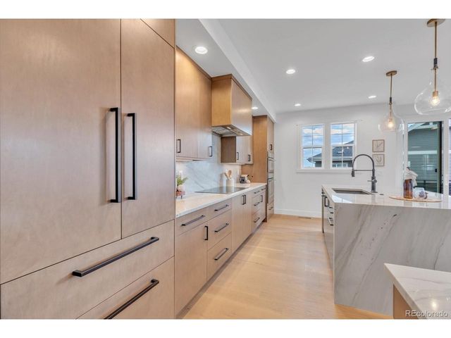 942 Sunflower St, Louisville, CO 80027