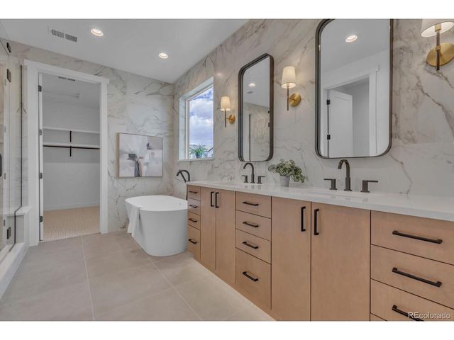 942 Sunflower St, Louisville, CO 80027