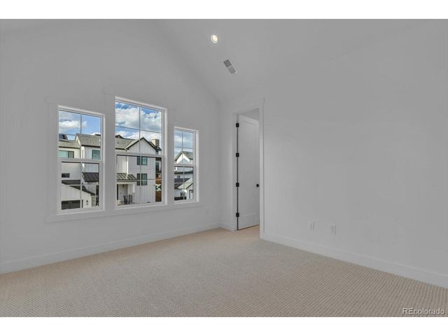 942 Sunflower St, Louisville, CO 80027