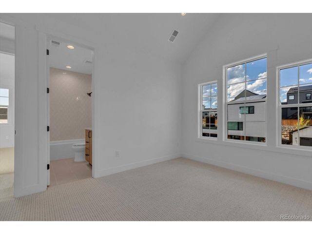 942 Sunflower St, Louisville, CO 80027