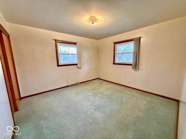 302 S Murphy Avenue, Brazil, IN 47834