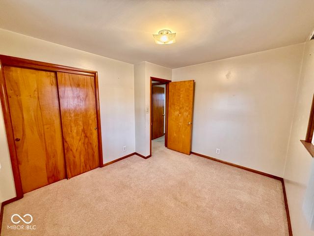 302 S Murphy Avenue, Brazil, IN 47834