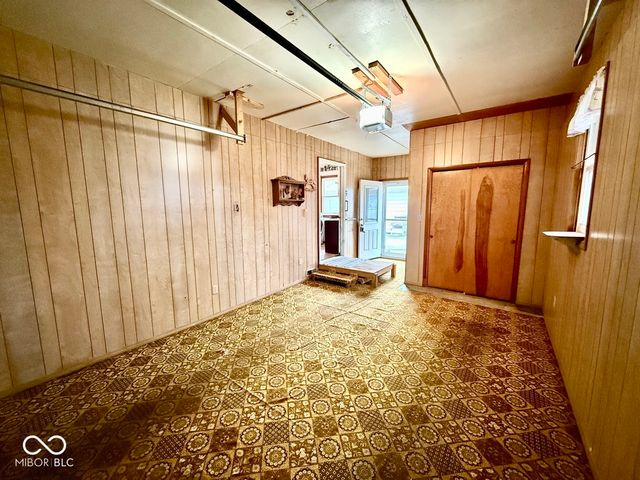 302 S Murphy Avenue, Brazil, IN 47834