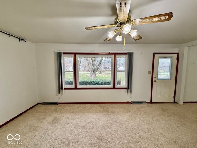 302 S Murphy Avenue, Brazil, IN 47834