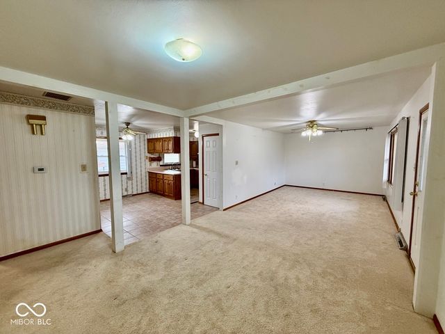 302 S Murphy Avenue, Brazil, IN 47834