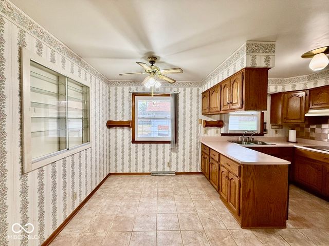 302 S Murphy Avenue, Brazil, IN 47834