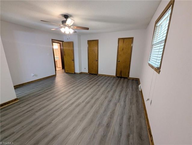 115 Forest Park Drive, Thomasville, NC 27360