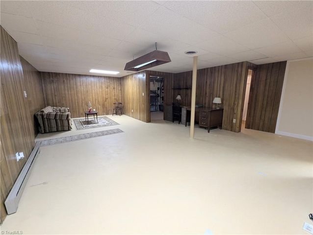 115 Forest Park Drive, Thomasville, NC 27360