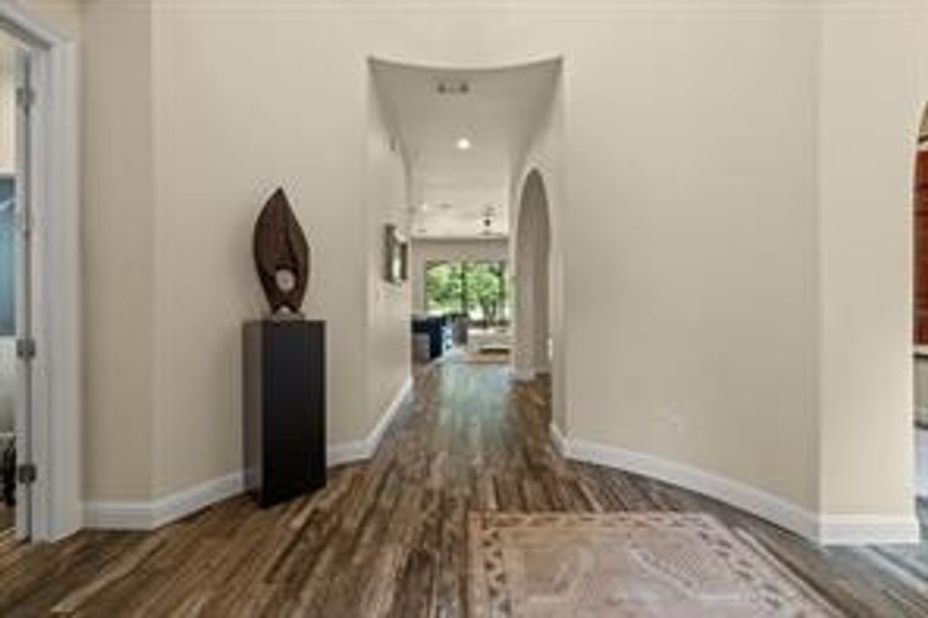 313 Grand Oaks LN, Georgetown, TX 78628