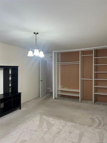 2 Secora Road 16, Monsey, NY 10952