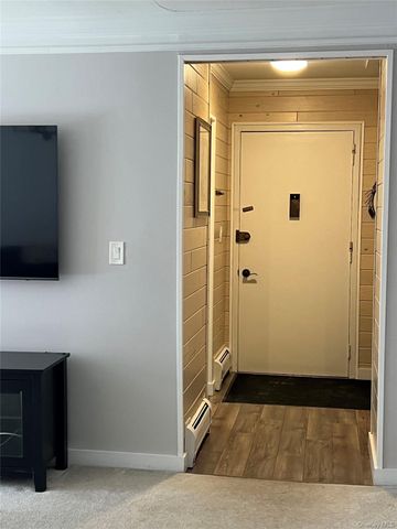 2 Secora Road 16, Monsey, NY 10952