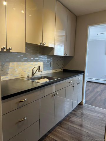 2 Secora Road 16, Monsey, NY 10952