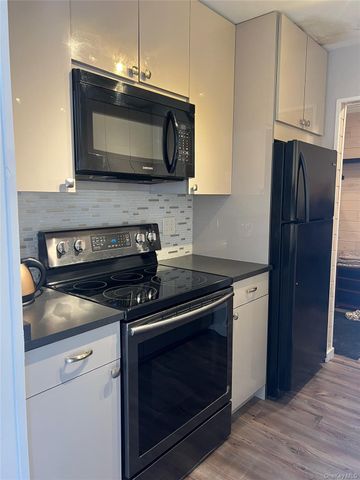 2 Secora Road 16, Monsey, NY 10952