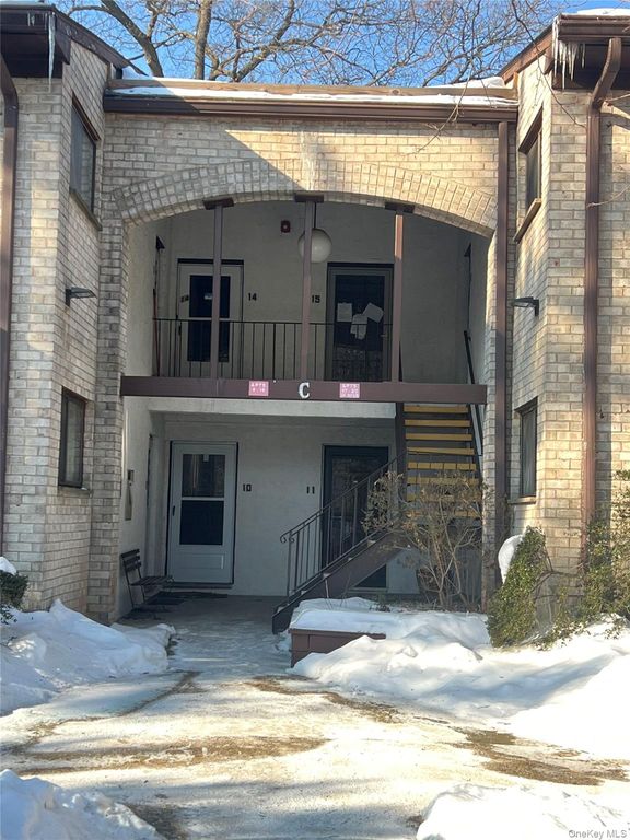 2 Secora Road 16, Monsey, NY 10952