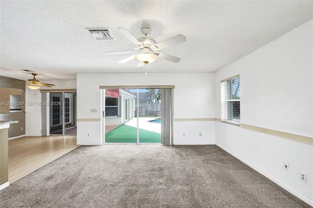 8860 Southern Orchard Rd S, Davie, FL 33328