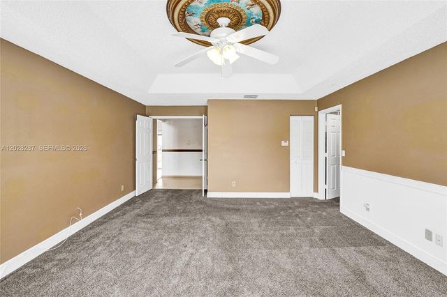 8860 Southern Orchard Rd S, Davie, FL 33328