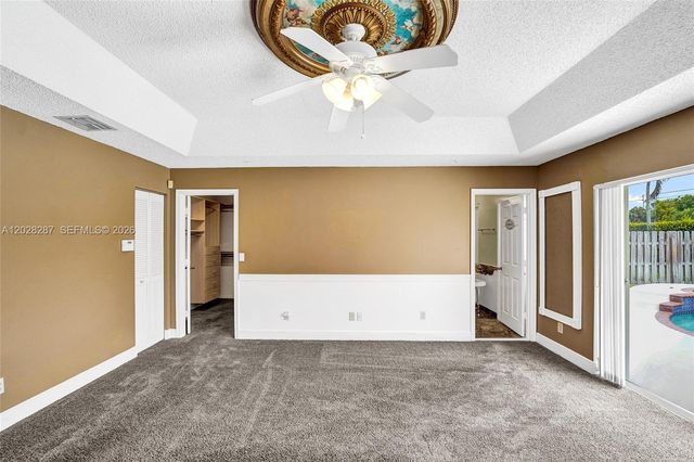 8860 Southern Orchard Rd S, Davie, FL 33328