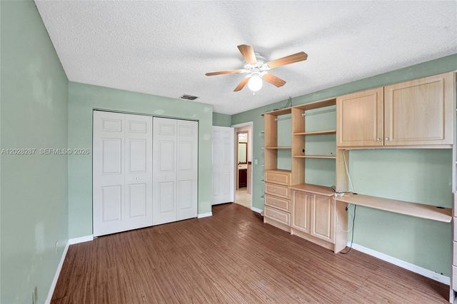 8860 Southern Orchard Rd S, Davie, FL 33328