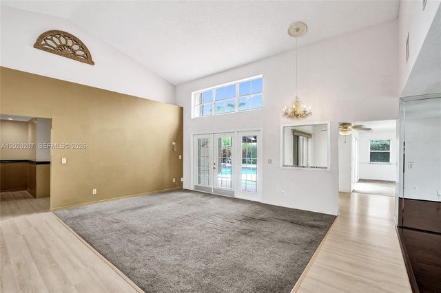 8860 Southern Orchard Rd S, Davie, FL 33328
