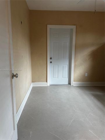 7540 SW 37th St, Miami, FL 33155