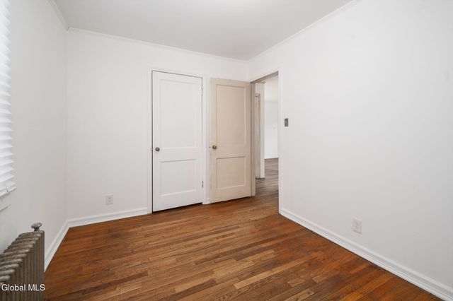 4 Woodrow Road, Amsterdam, NY 12010