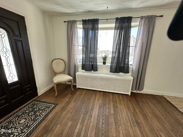 4 Woodrow Road, Amsterdam, NY 12010