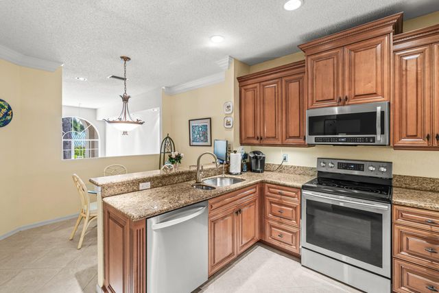 6229 Graycliff Drive D, Boca Raton, FL 33496