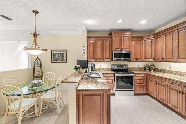 6229 Graycliff Drive D, Boca Raton, FL 33496