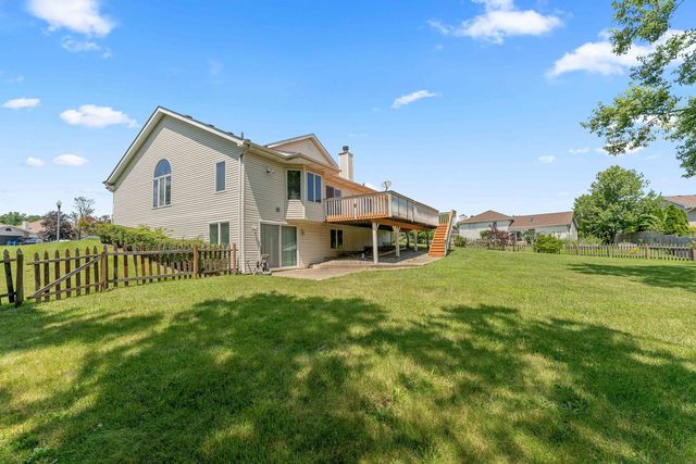 230 Lakeview Court, Steger, IL 60475