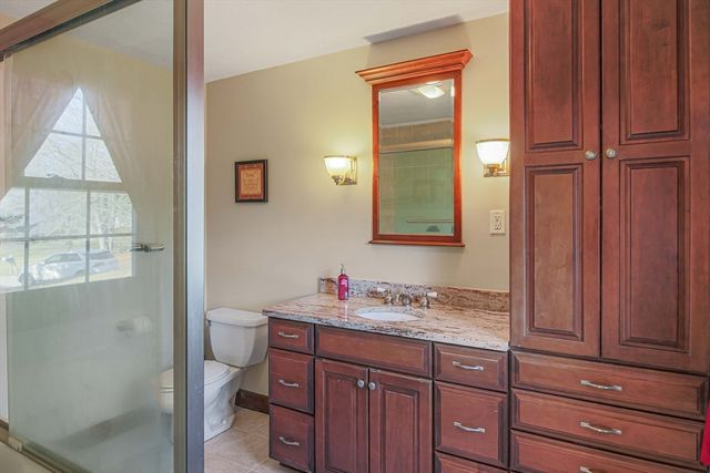 26 Middlemost Way, Stow, MA 01775