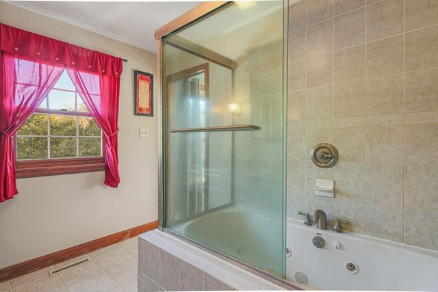 26 Middlemost Way, Stow, MA 01775