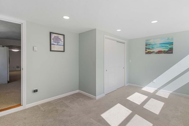 26 Middlemost Way, Stow, MA 01775