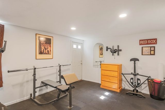 26 Middlemost Way, Stow, MA 01775