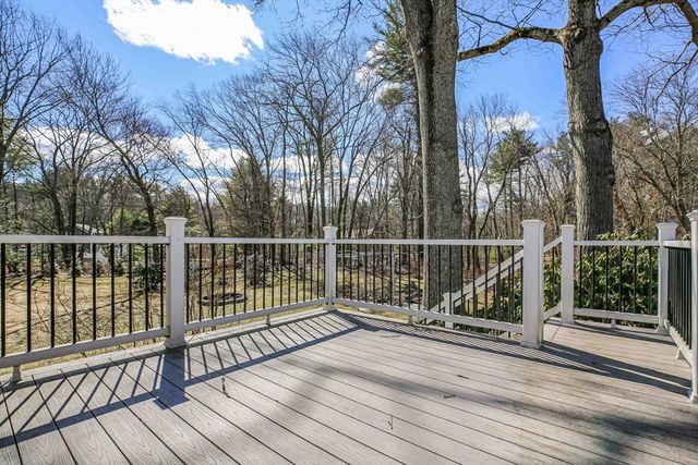 26 Middlemost Way, Stow, MA 01775