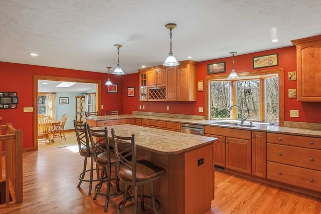 26 Middlemost Way, Stow, MA 01775