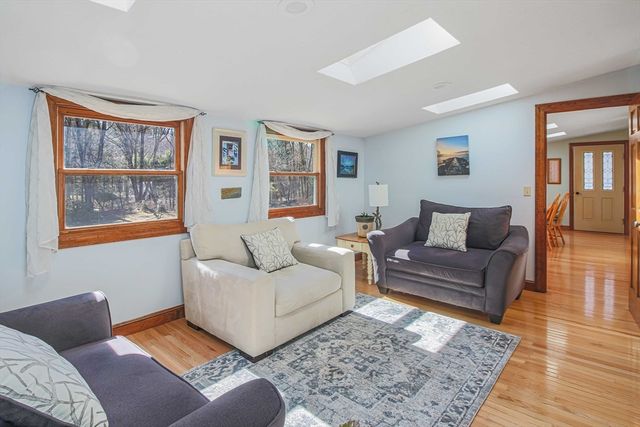 26 Middlemost Way, Stow, MA 01775