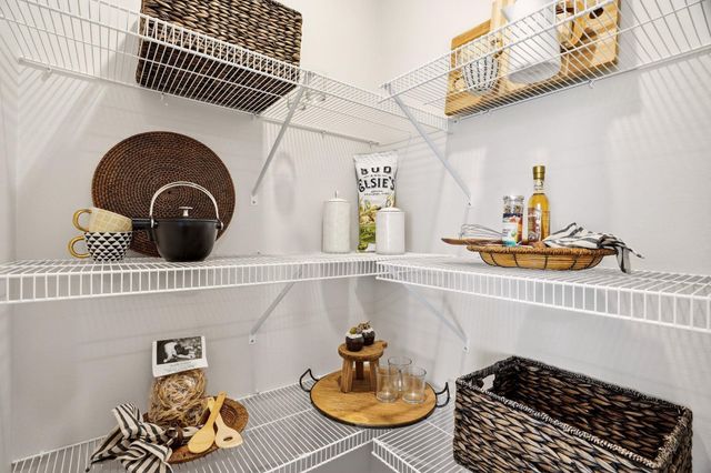 5838 S Bernard St, Spokane, WA 99224