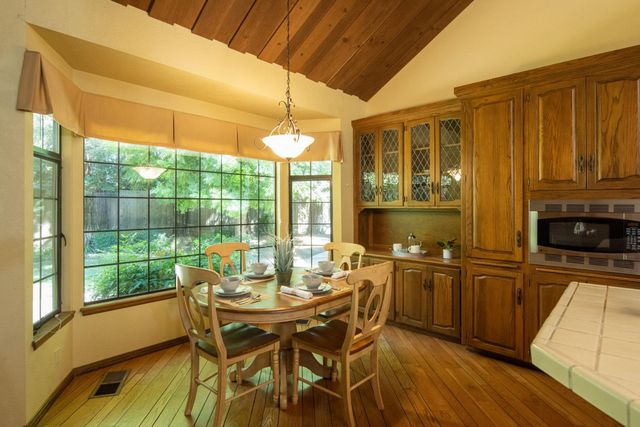 925 Scenic Ct, Modesto, CA 95355