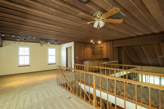 925 Scenic Ct, Modesto, CA 95355